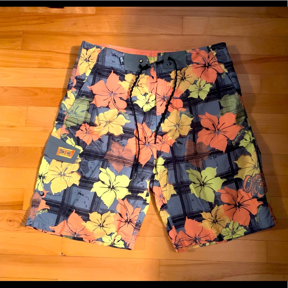 Men’s swimming shorts